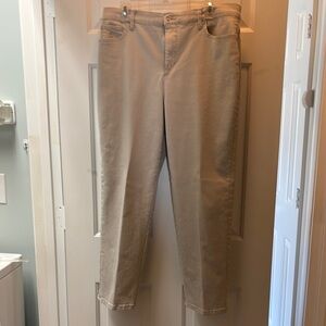 Gloria Vanderbilt Amanda Tan Ankle Cropped Jeans with Straight Leg Cut